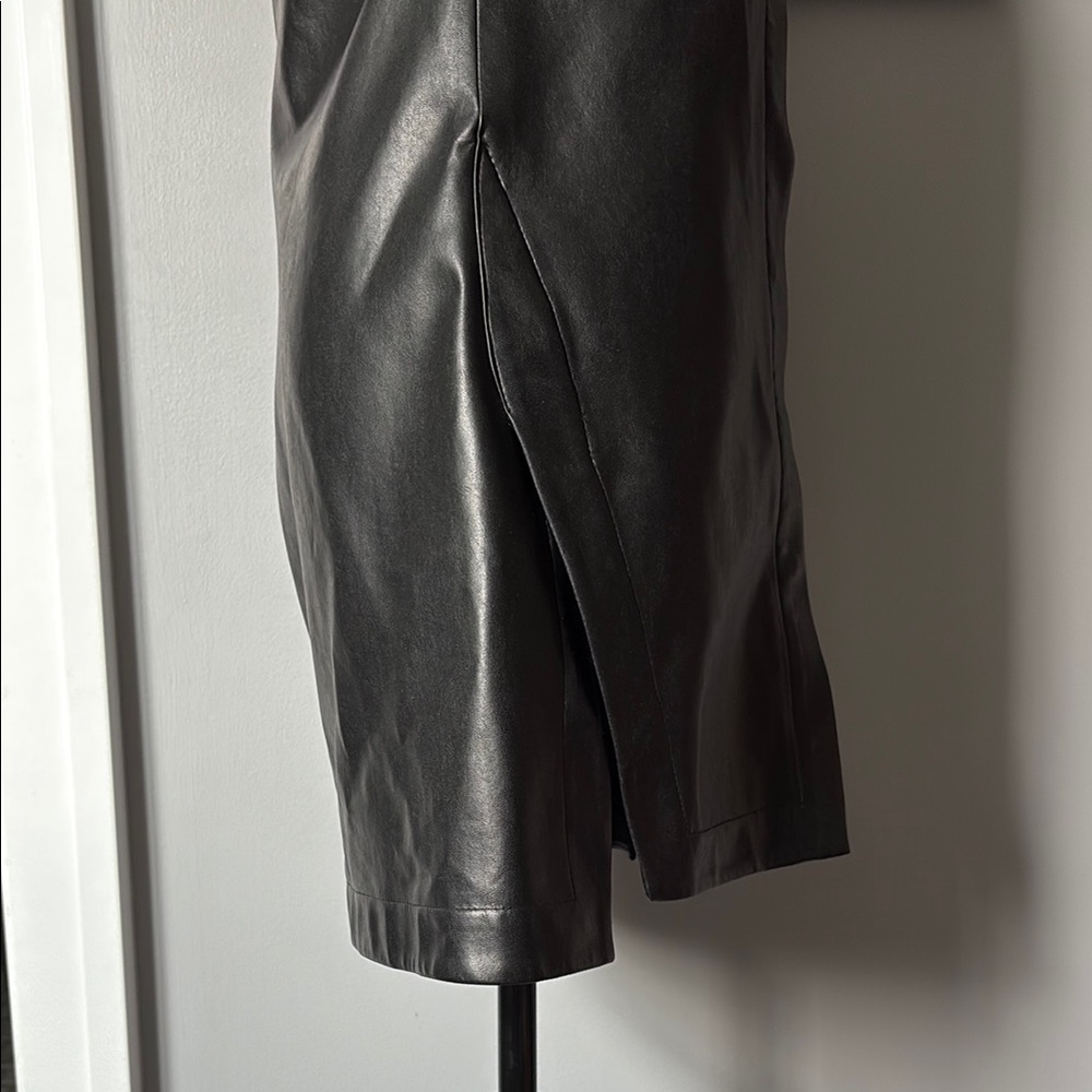 Bailey 44 Black collared Shirt Dress with snap buttons - Picture 6 of 13